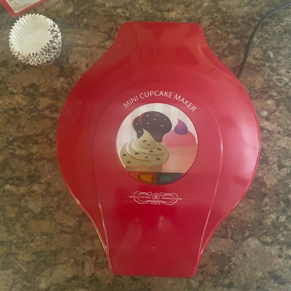 Mini cupcake maker - Picture 2 of 16